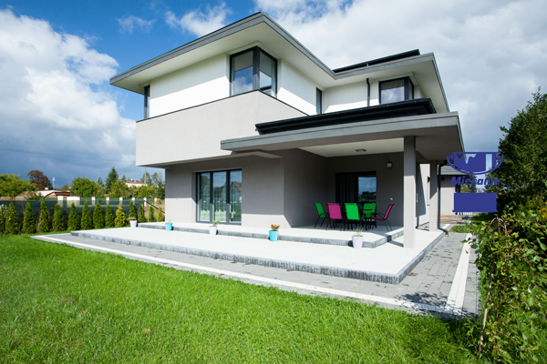  fasádna farby s technológiou TRIBRID NANO silikón-akrylát-silikát – vodouriediteľné